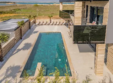 Privlaka 5-Bedroom Villa with Private Heated Pool