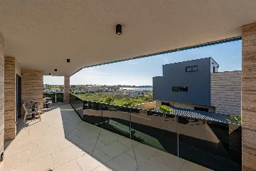 Privlaka 5-Bedroom Villa with Private Heated Pool