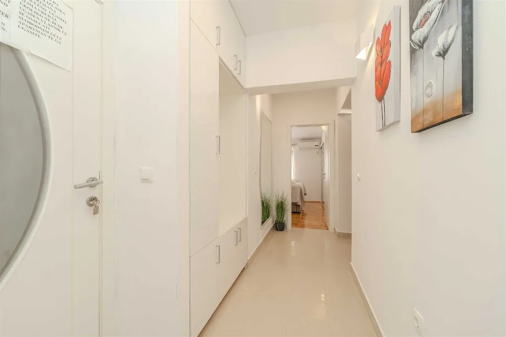 Privlaka Apartment with Sea View Balcony for 4