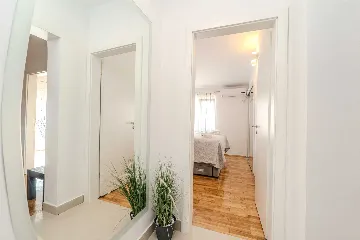 Privlaka Apartment with Sea View Balcony for 4