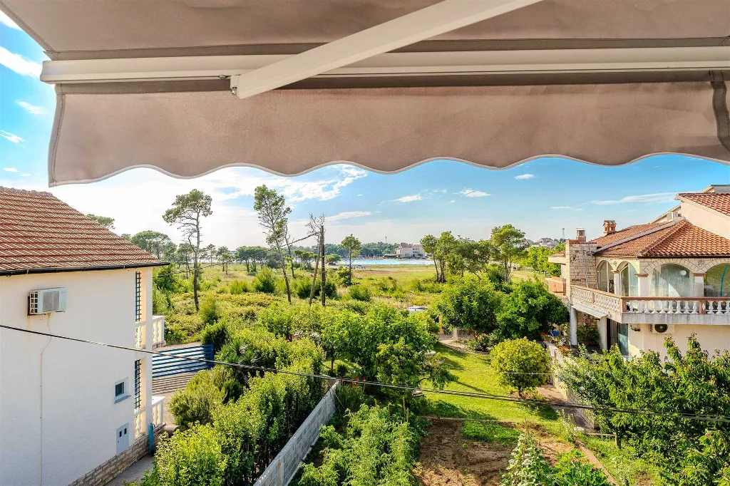 Privlaka Apartment with Sea View Balcony for 4