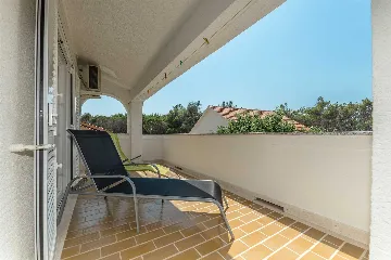 Privlaka Apartment with Sea View Balcony for 4
