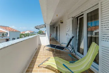 Privlaka Apartment with Sea View Balcony for 4