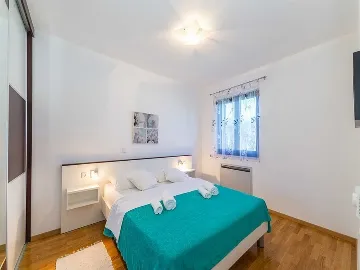 Privlaka Apartment for 2-4 Guests, 200 m to Beach