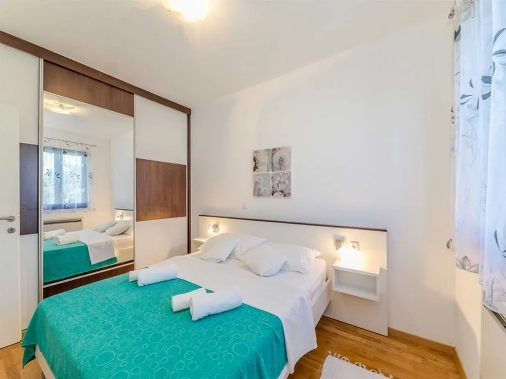 Privlaka Apartment for 2-4 Guests, 200 m to Beach