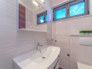 Privlaka Apartment for 2-4 Guests, 200 m to Beach