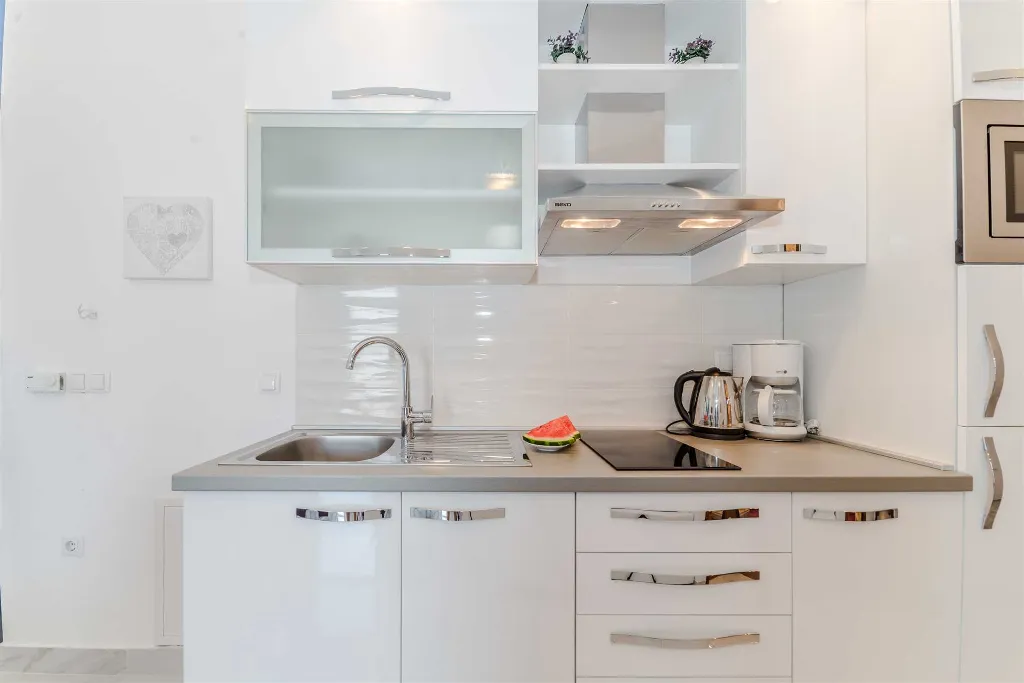 Privlaka Apartment for 2–4 with Balcony & Parking