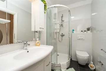 Privlaka Apartment for 2–4 with Sea-View Balcony