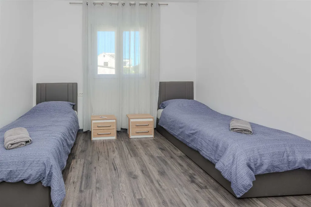4-Bedroom Villa in Vir for up to 10 Guests