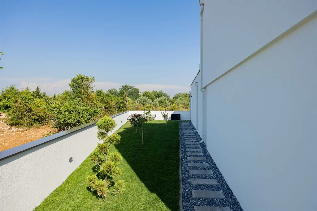 Villa with Private Pool & Sea View in Nin Zaton