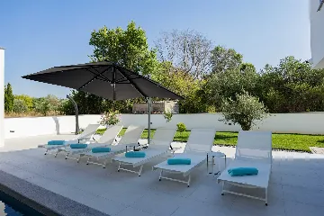 Villa with Private Pool & Sea View in Nin Zaton