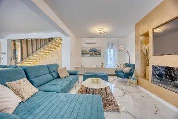 Villa with Private Pool & Sea View in Nin Zaton