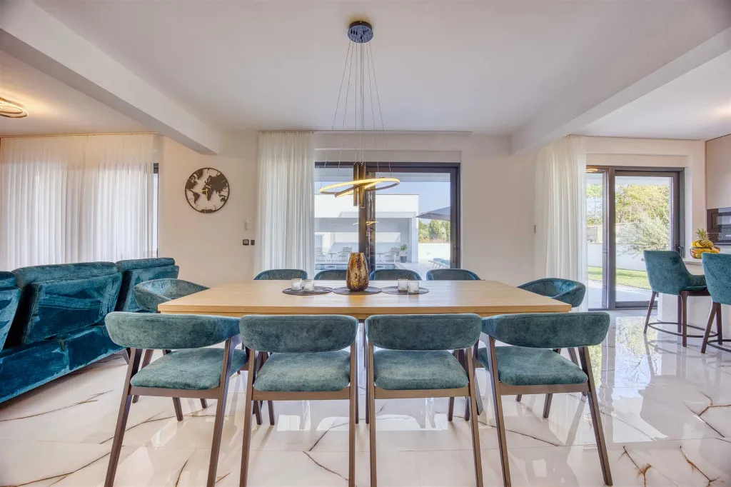 Villa with Private Pool & Sea View in Nin Zaton