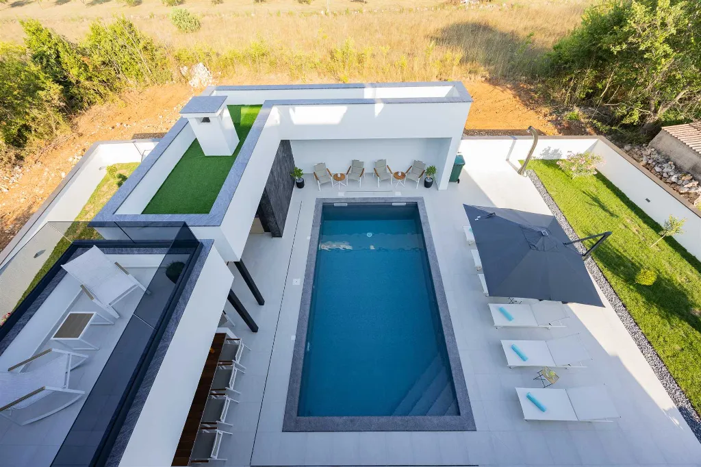 Villa with Private Pool & Sea View in Nin Zaton