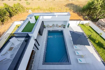 Villa with Private Pool & Sea View in Nin Zaton