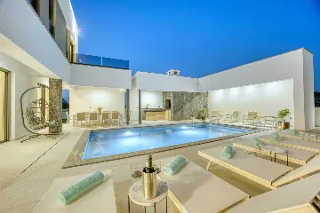 Villa with Private Pool & Sea View in Nin Zaton