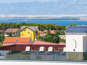 Penthouse Apartment in Vir for 4-5 Guests