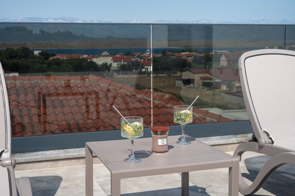 Penthouse Apartment in Vir for 4-5 Guests