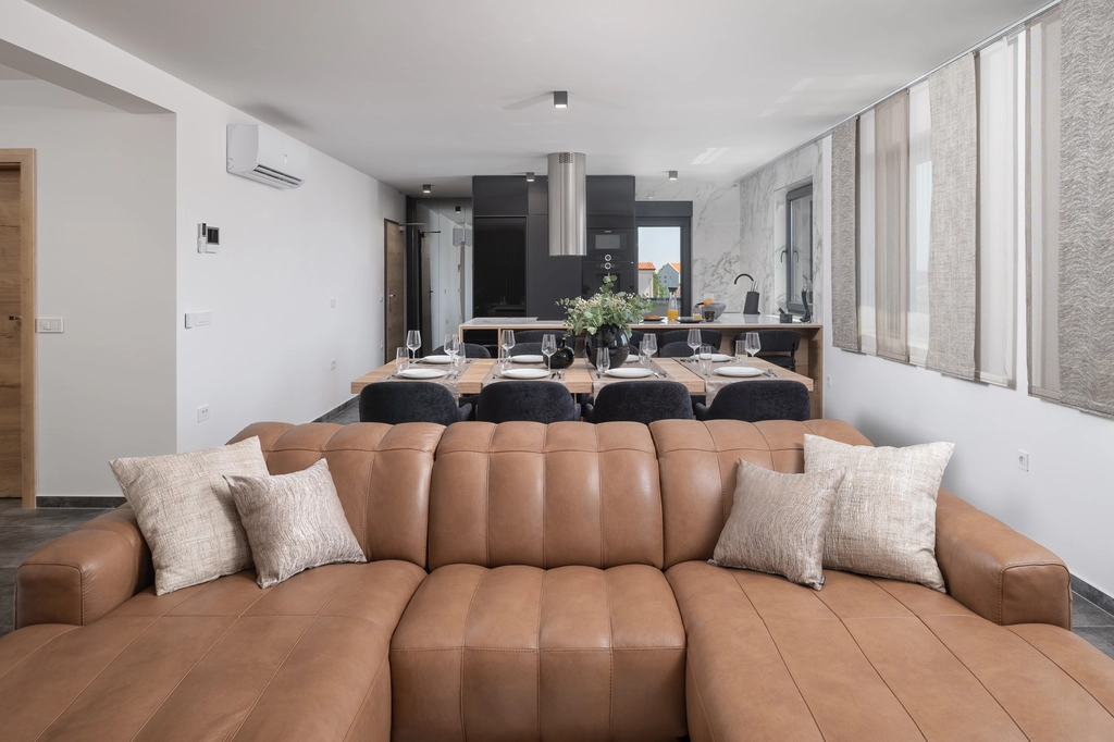 Penthouse Apartment in Vir for 4-5 Guests
