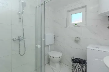 Apartment in Vir for 6 Guests, 600 m to Beach