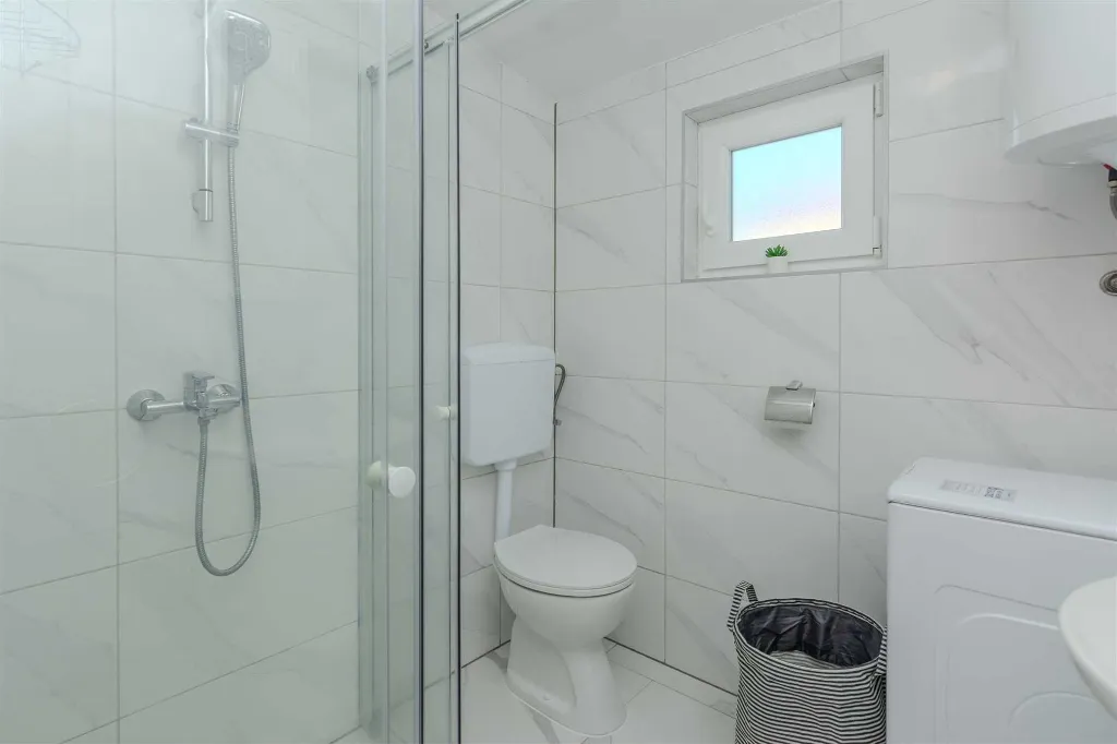 Apartment in Vir for 6 Guests, 600 m to Beach