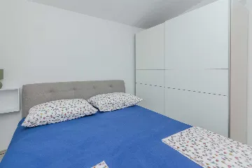 Apartment in Vir for 6 Guests, 600 m to Beach