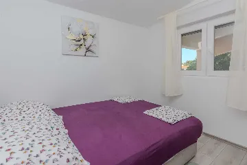 Apartment in Vir for 6 Guests, 600 m to Beach