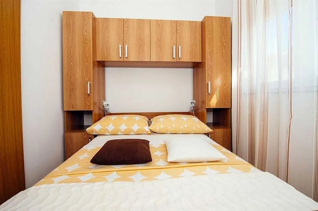 Apartment for 2 with Private Terrace in Vrsi