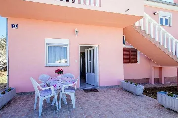 Apartment for 2 with Private Terrace in Vrsi