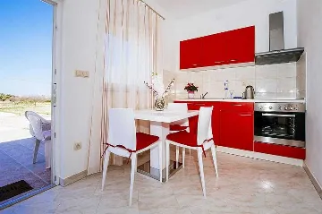 Apartment for 2 with Private Terrace in Vrsi