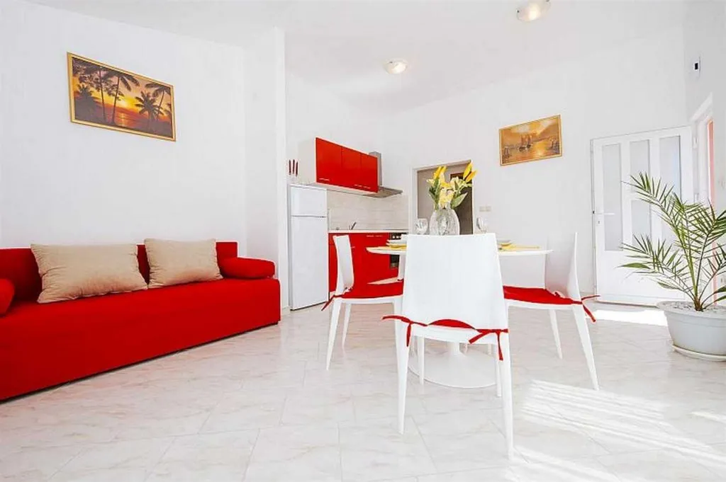 Apartment in Vrsi for 4 Guests