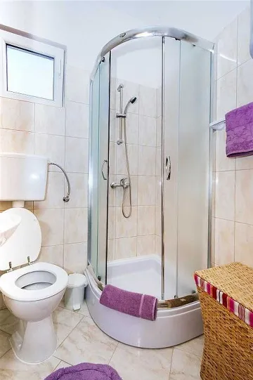 Apartment in Vrsi for 4 Guests