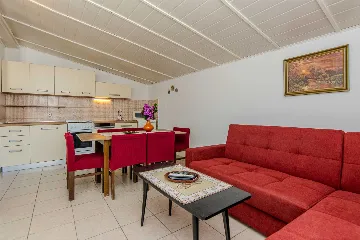3-Bedroom Apartment in Vir for Up to 6