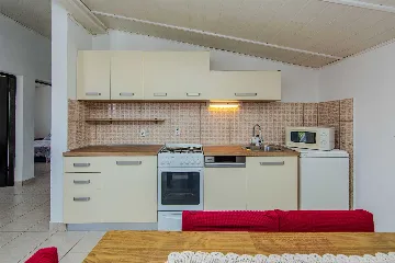 3-Bedroom Apartment in Vir for Up to 6