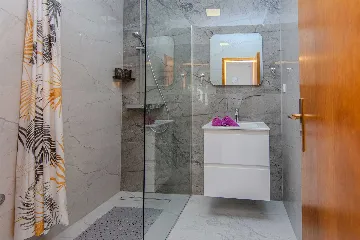 Studio Apartment with Terrace in Vir for 2-3 Guests