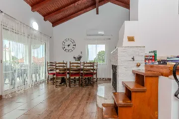 Holiday House in Nin, Zaton (Sleeps 8)