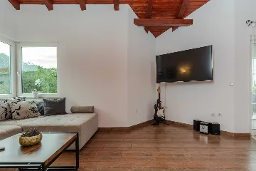 Holiday House in Nin, Zaton (Sleeps 8)