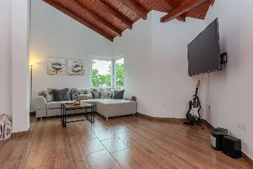 Holiday House in Nin, Zaton (Sleeps 8)