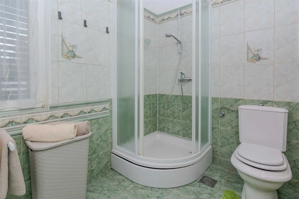 Holiday House in Nin, Zaton (Sleeps 8)
