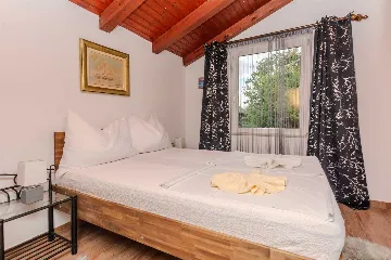 Holiday House in Nin, Zaton (Sleeps 8)