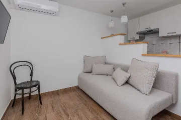 Holiday House in Nin, Zaton (Sleeps 8)