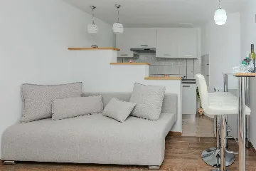 Holiday House in Nin, Zaton (Sleeps 8)