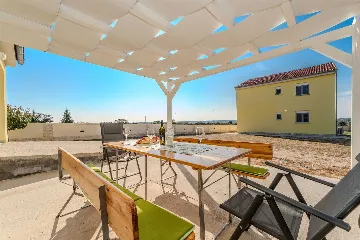 Holiday house in Ninski Stanovi for 8–10 guests