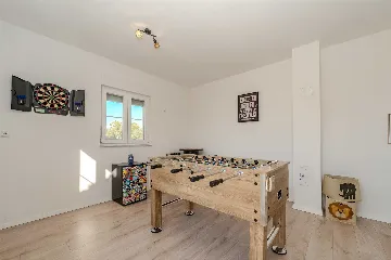 Holiday house in Ninski Stanovi for 8–10 guests