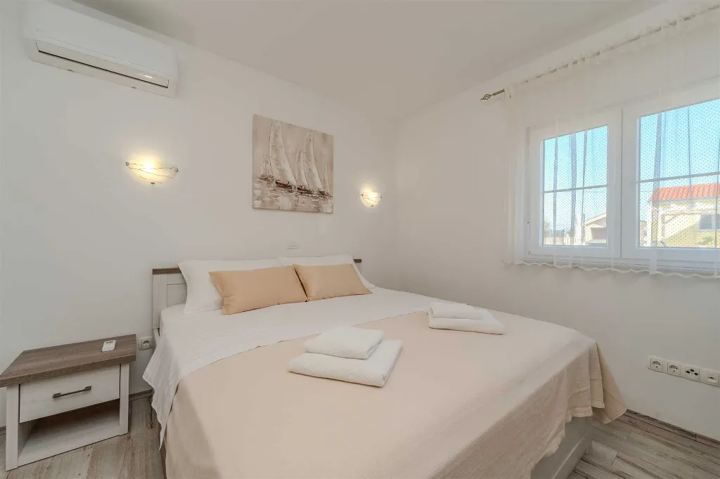Holiday house in Ninski Stanovi for 8–10 guests