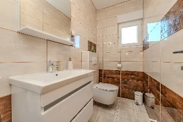 Holiday house in Ninski Stanovi for 8–10 guests