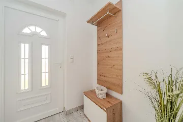 Holiday house in Ninski Stanovi for 8–10 guests