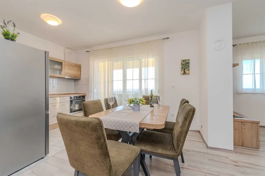 Holiday house in Ninski Stanovi for 8–10 guests