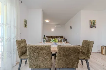 Holiday house in Ninski Stanovi for 8–10 guests