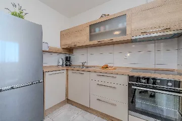 Holiday house in Ninski Stanovi for 8–10 guests